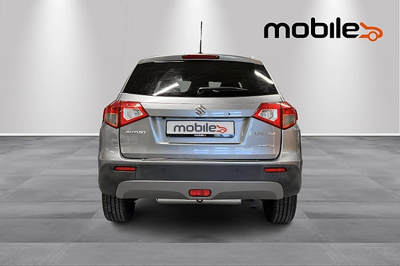 Suzuki Vitara 4 of 29