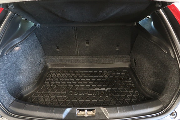 Volvo V40 Cross Country 21 of 30
