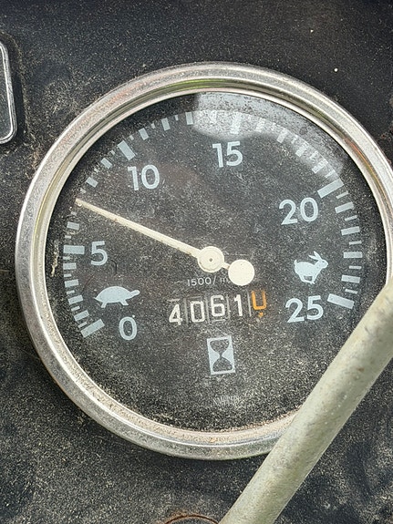 Massey Ferguson 565 3 of 9