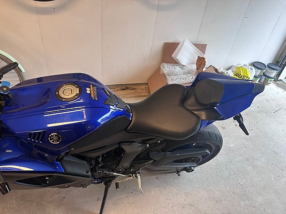 Yamaha R7 16 of 16