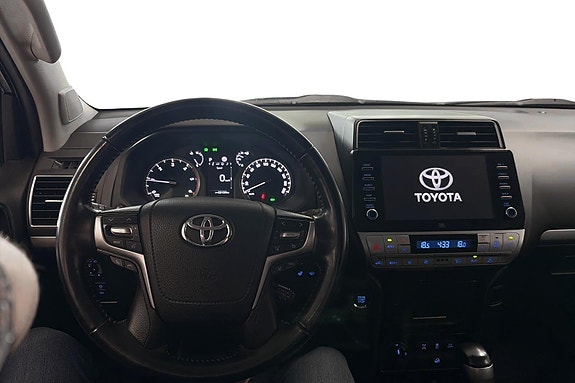 Toyota Land Cruiser 5 of 30