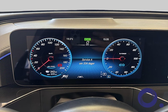 Mercedes-Benz EQC400 23 of 28