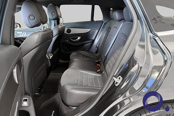 Mercedes-Benz EQC400 11 of 28