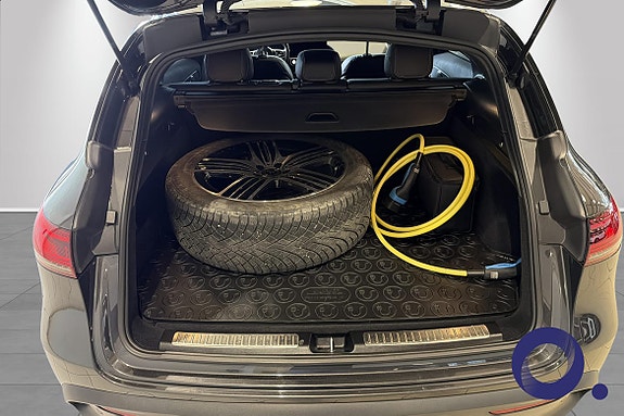 Mercedes-Benz EQC400 5 of 28