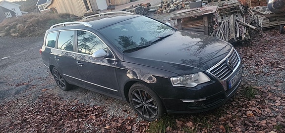Volkswagen Passat 2 of 7