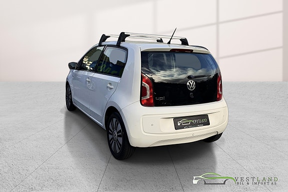 Volkswagen UP! 7 of 10