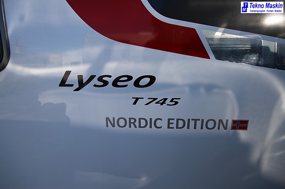 Bürstner Lyseo T745 Nordic Edition 3 of 17