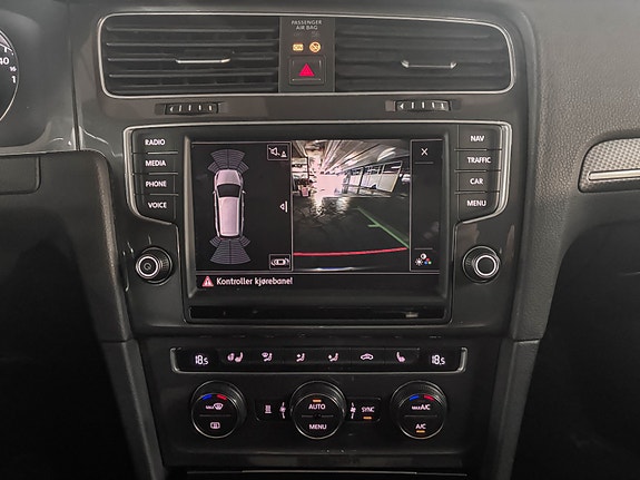 Volkswagen Golf Alltrack 14 of 26
