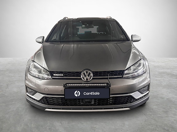 Volkswagen Golf Alltrack 8 of 26