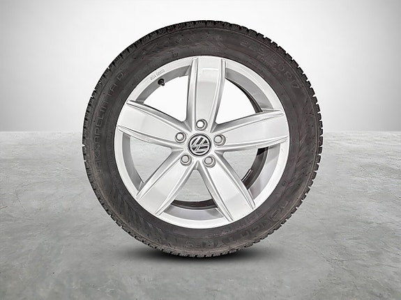 Volkswagen Golf Alltrack 23 of 26