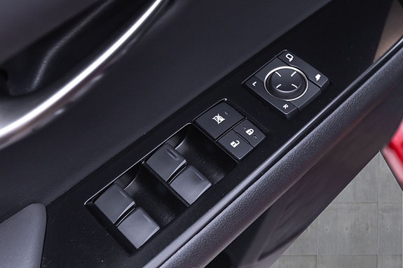 Lexus UX300e 20 of 29