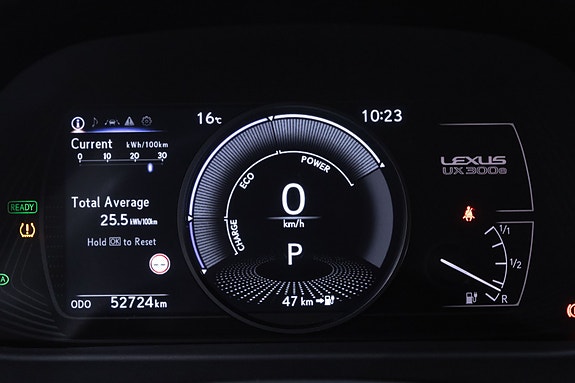 Lexus UX300e 14 of 29