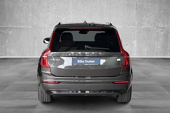 Volvo XC90 5 of 24
