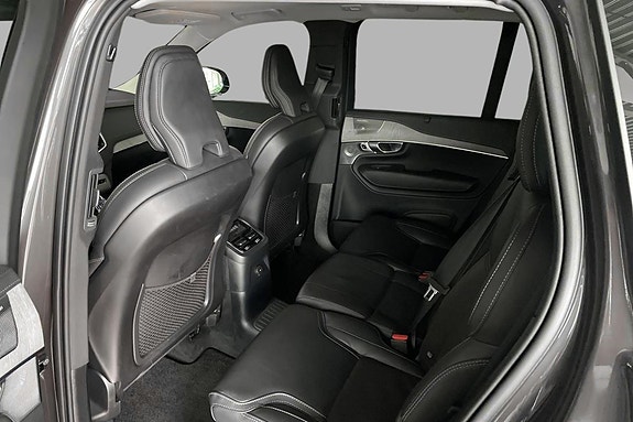 Volvo XC90 20 of 24