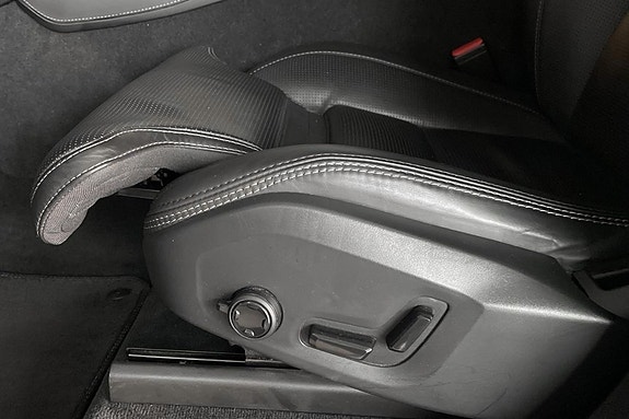 Volvo XC90 19 of 24