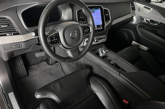 Volvo XC90 9 of 24