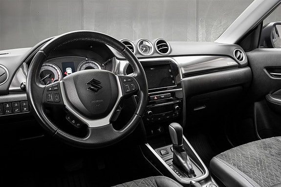 Suzuki Vitara 24 of 27