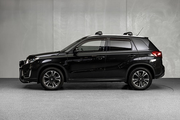 Suzuki Vitara 4 of 27