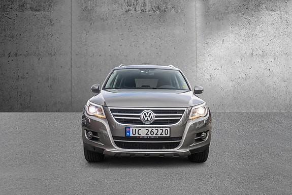 Volkswagen Tiguan 2 of 28