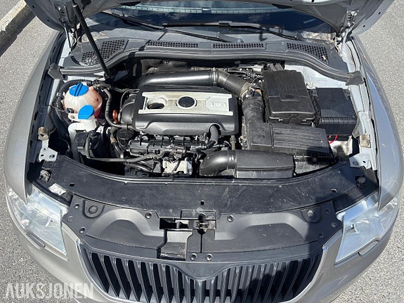 Skoda Superb 24 of 30