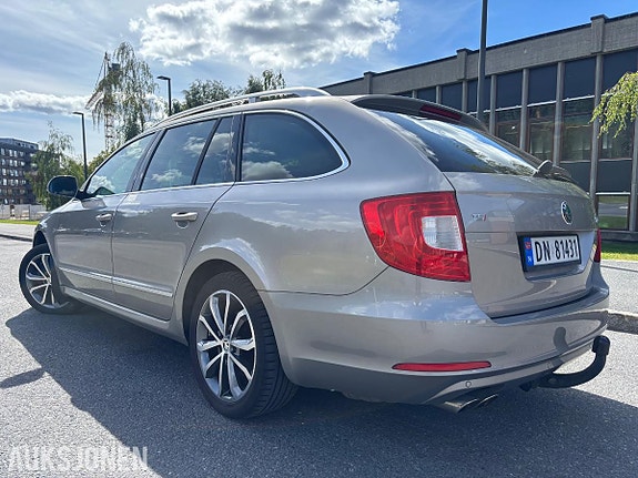 Skoda Superb 6 of 30