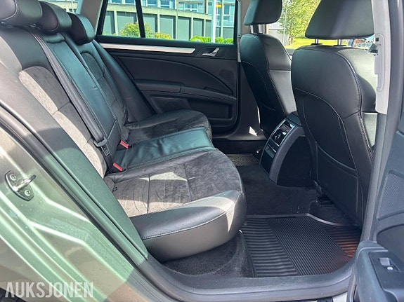 Skoda Superb 20 of 30