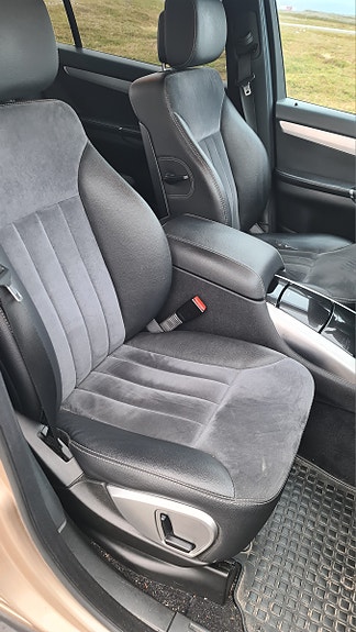 Mercedes-Benz R320 14 of 16