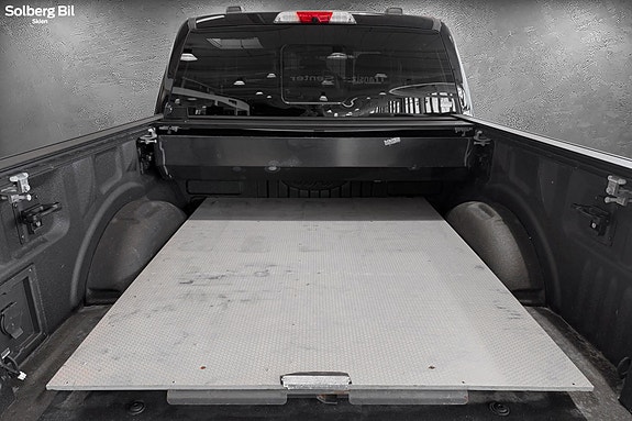 Ford F-150 8 of 30