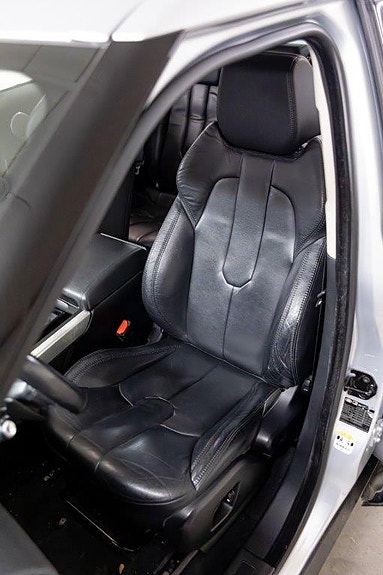 Land Rover Range Rover 16 of 30
