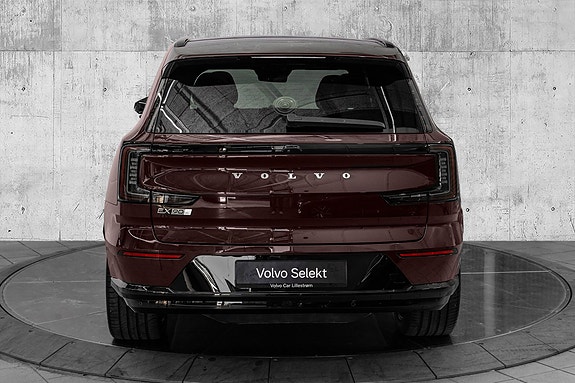 Volvo EX90 7 of 30