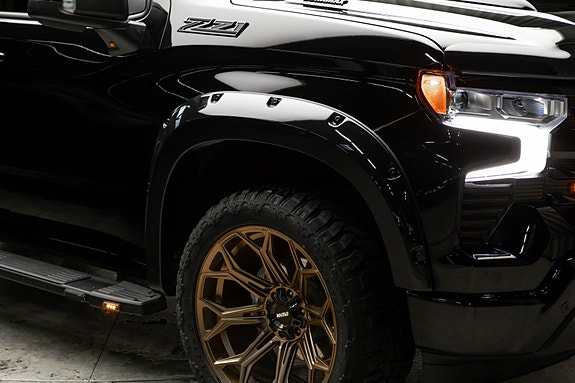 Chevrolet Silverado 1500 30 of 30
