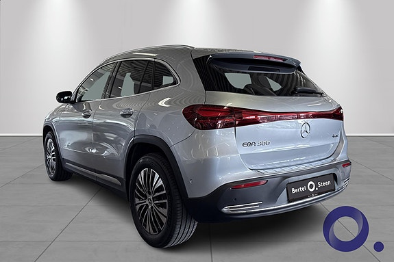 Mercedes-Benz EQA300 3 of 29