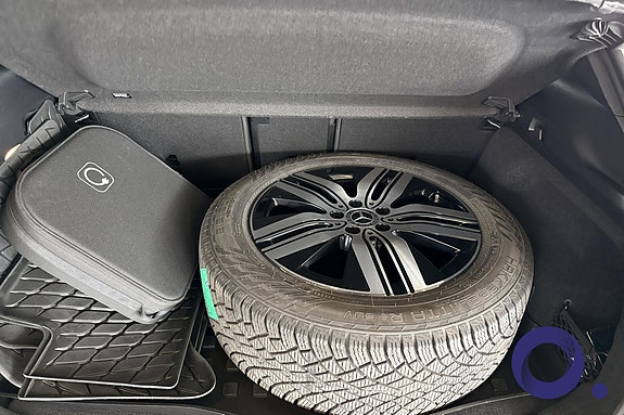 Mercedes-Benz EQA300 5 of 29