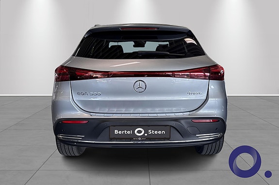 Mercedes-Benz EQA300 4 of 29
