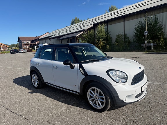 MINI Cooper 2 of 18