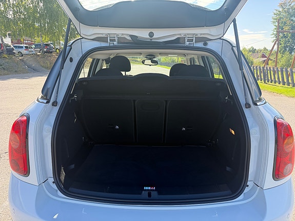 MINI Cooper 9 of 18