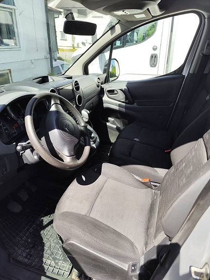 Citroen Berlingo 8 of 10