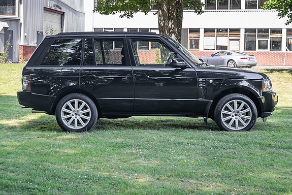 Land Rover Range Rover 4 of 30