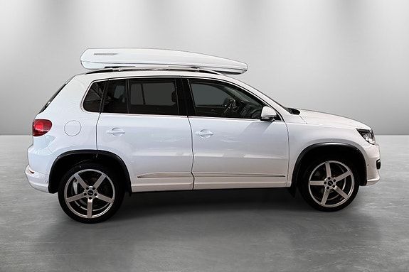 Volkswagen Tiguan 9 of 30