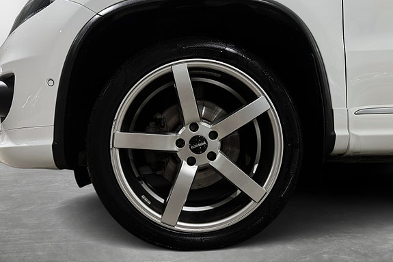 Volkswagen Tiguan 13 of 30
