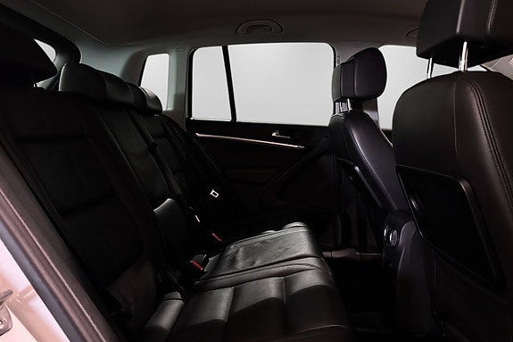 Volkswagen Tiguan 26 of 30