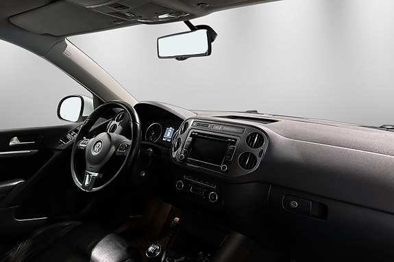 Volkswagen Tiguan 30 of 30