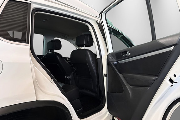 Volkswagen Tiguan 25 of 30