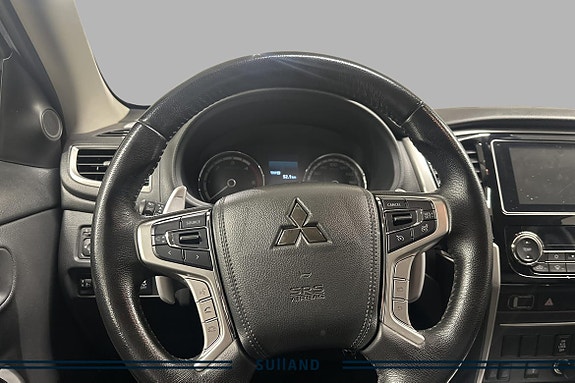 Mitsubishi L200 10 of 23
