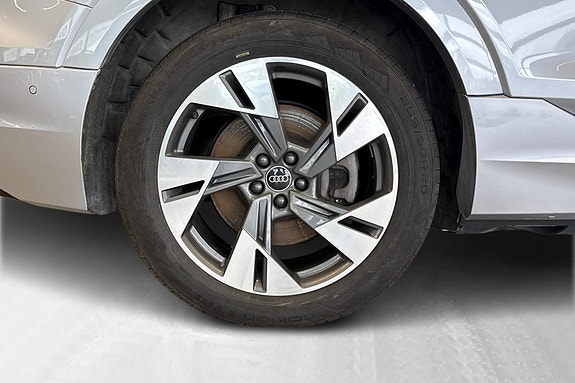 Audi e-tron Sportback 23 of 25