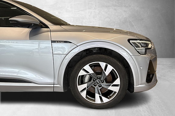Audi e-tron Sportback 24 of 25