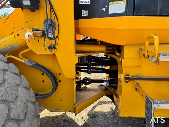 JCB 436 hjullaster med skuffe 16 of 30