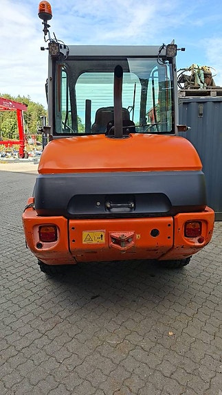 Hitachi ZW75 4 of 8