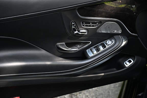 Mercedes-Benz S63 22 of 30