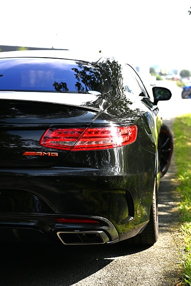 Mercedes-Benz S63 9 of 30